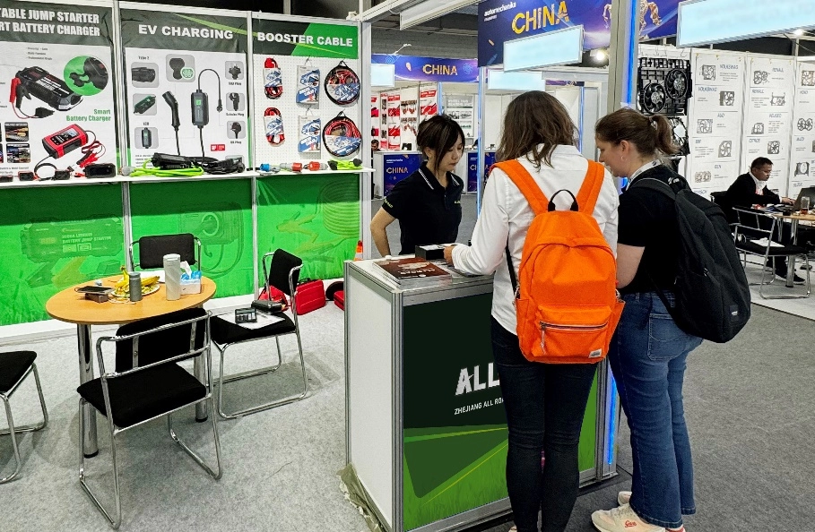 Relacionarse con pares globales para explorar oportunidades industriales | Zhejiang All Road Industrial &amp; Trade participa en la Feria Internacional de Autopartes de Frankfurt